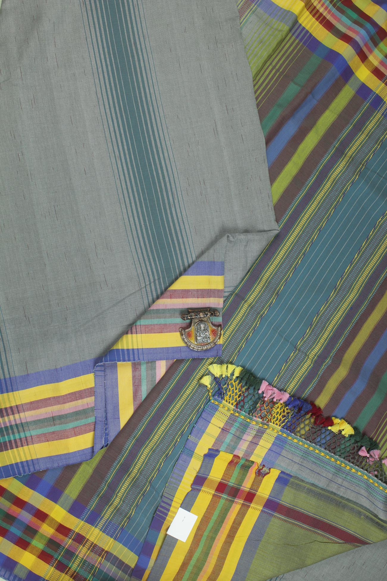 gray-vertical-stripes-bhujodi-sarees-bjs000004-a