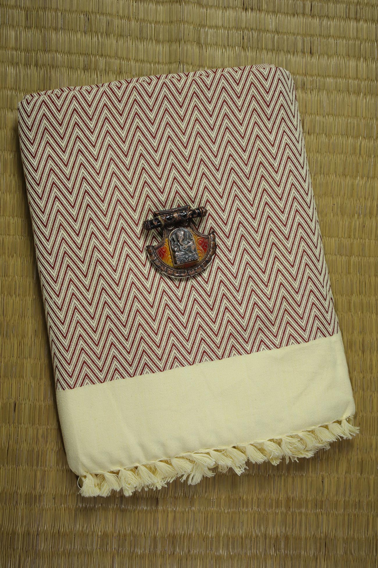 maroon-zigzag-cotton-blanket-bl000052-a