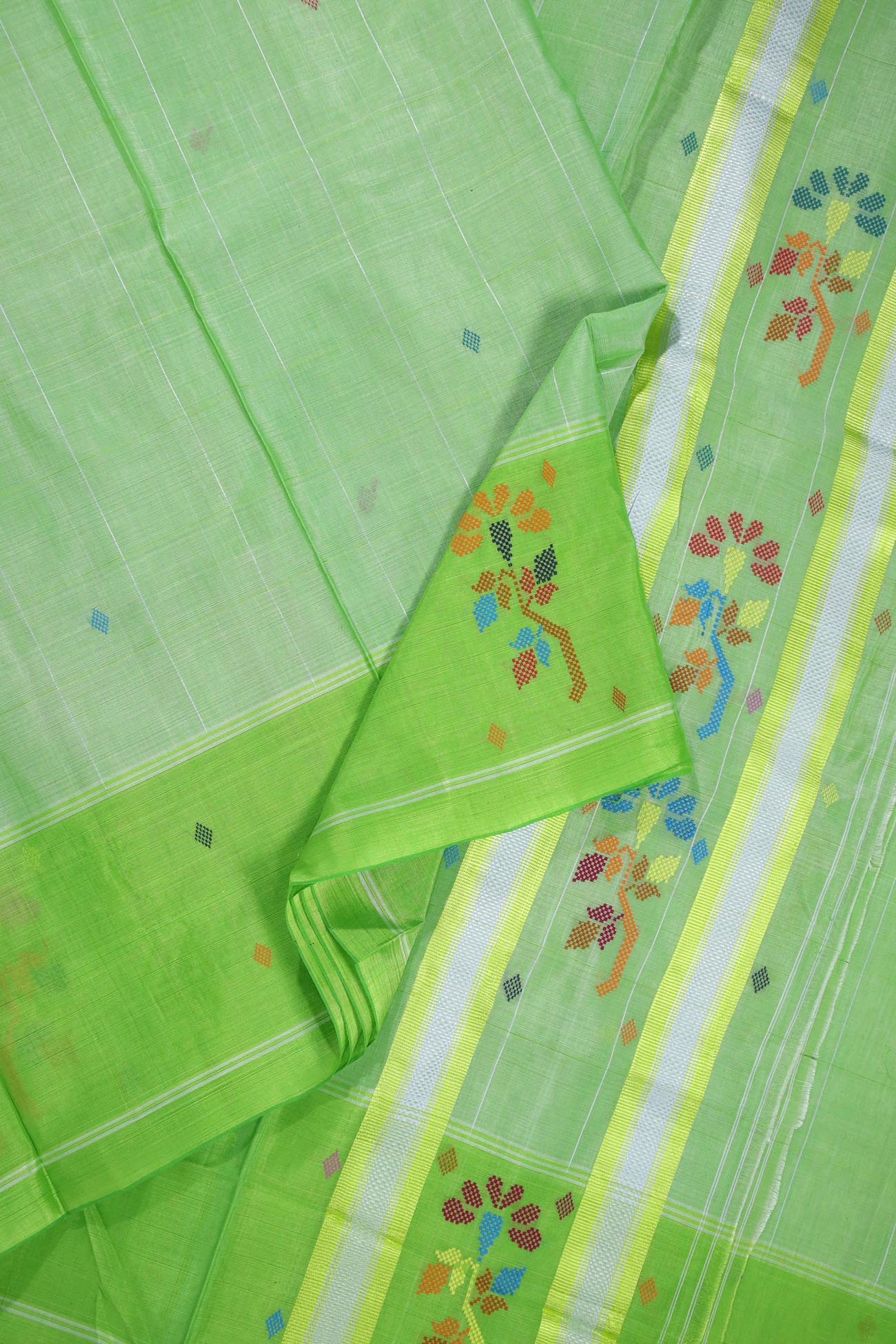 light-green-flower-chedi-butta-sarees-cb000412-b