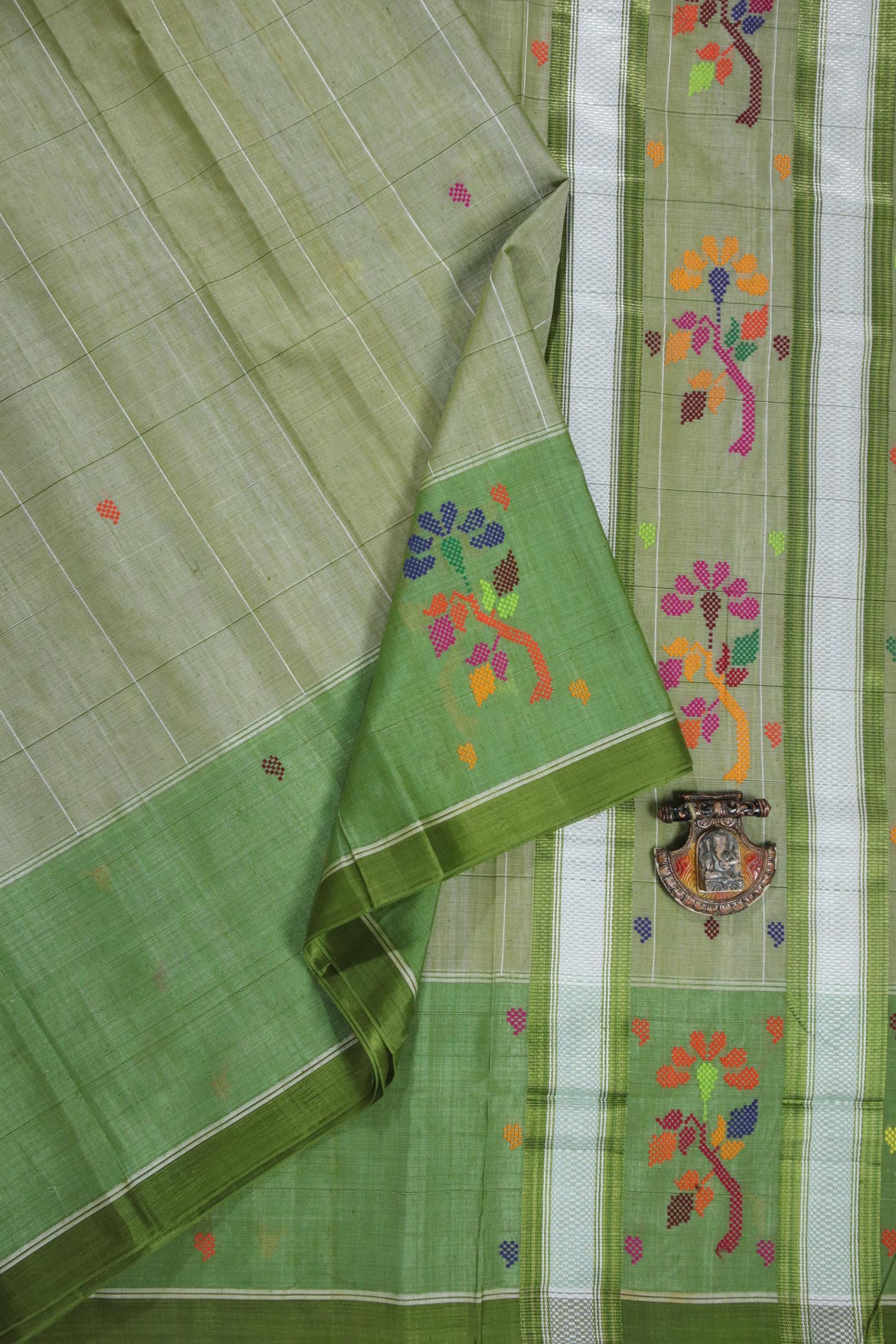 light-green-flower-chedi-butta-sarees-cb000449-b