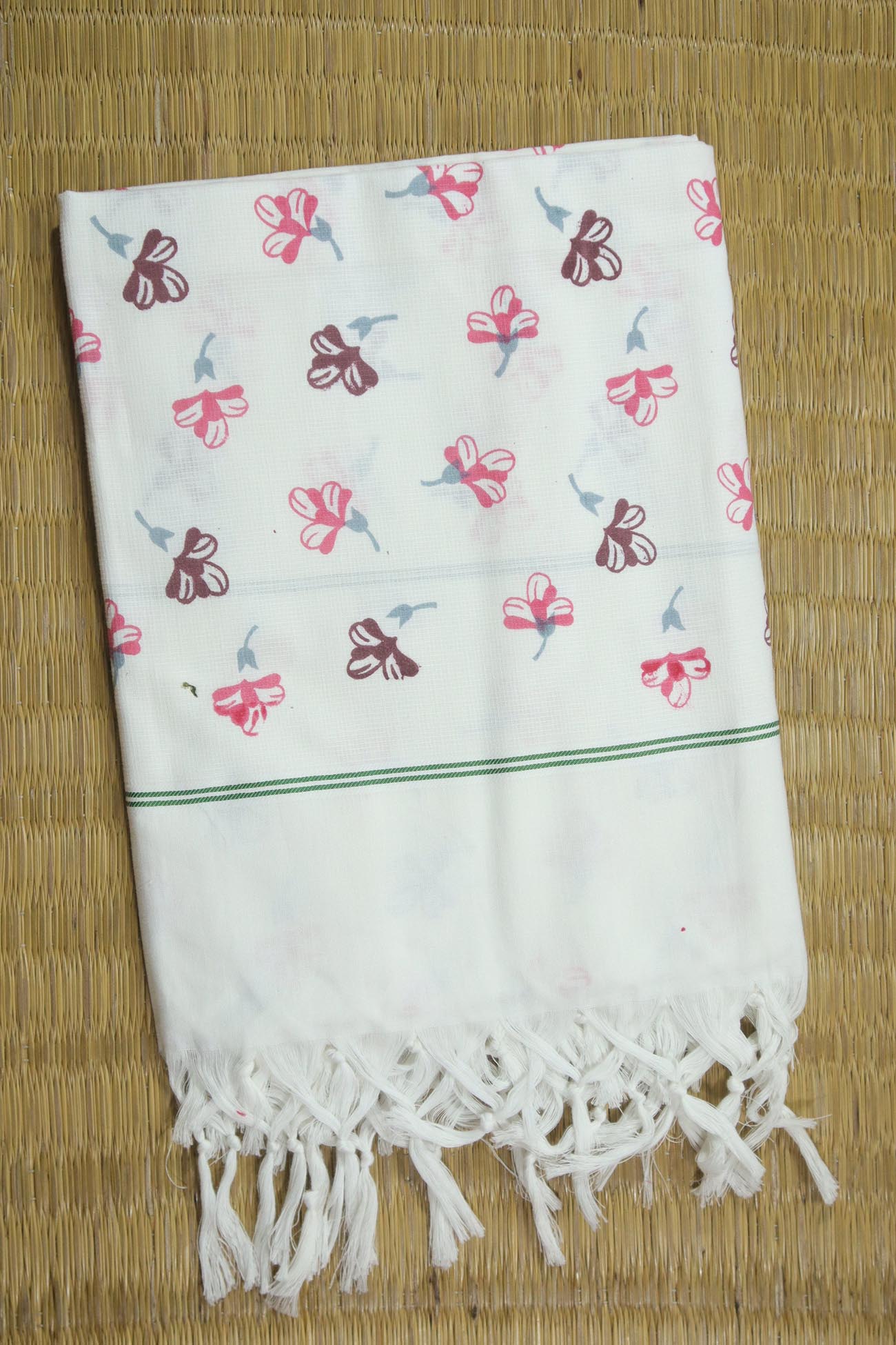 white-floral-cotton-towels-cct000220-a