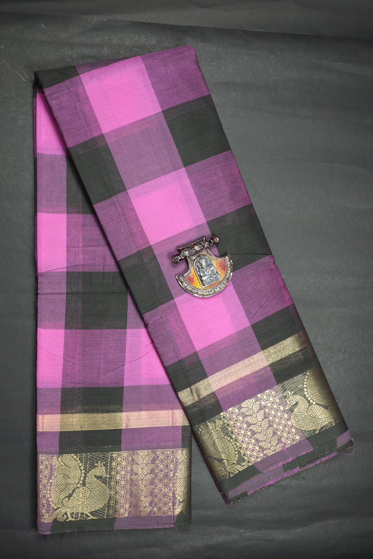 pink-peacock-checked-sarees-ck001600-a