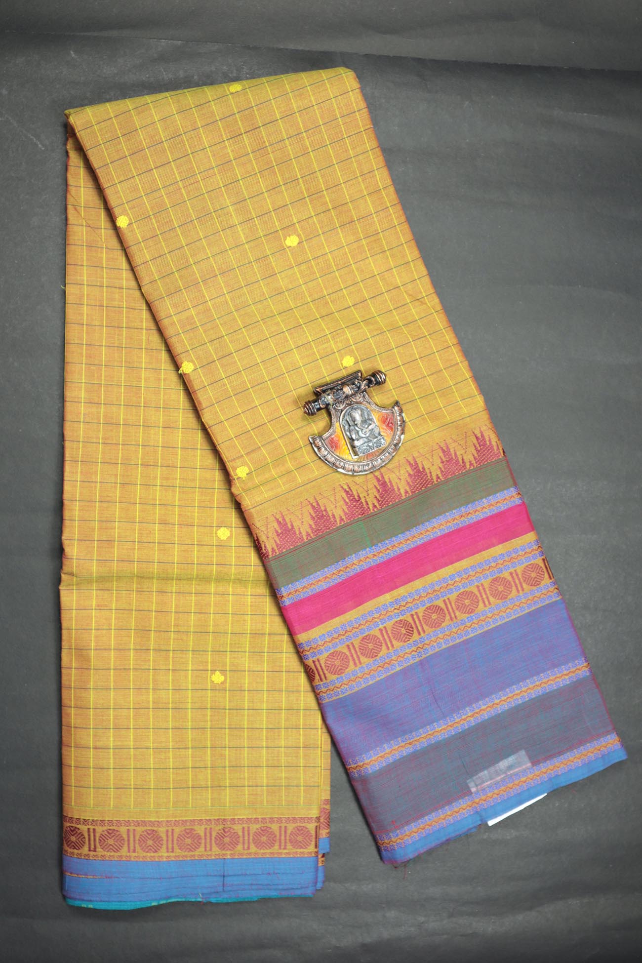 gold-temple-checked-sarees-ck001613-a