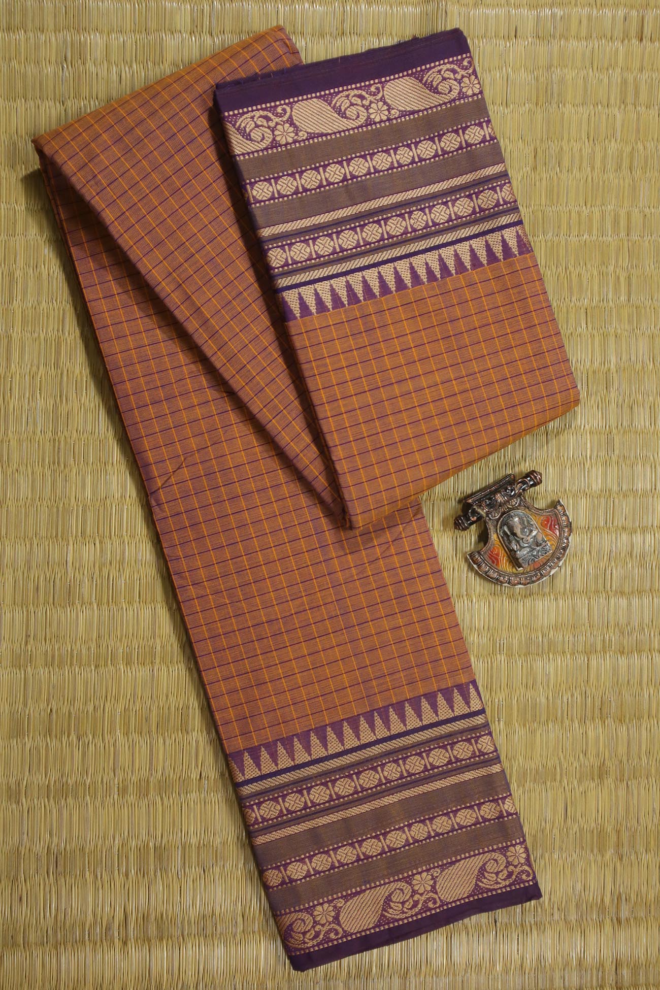 peru-temple-checked-sarees-ck002225-a