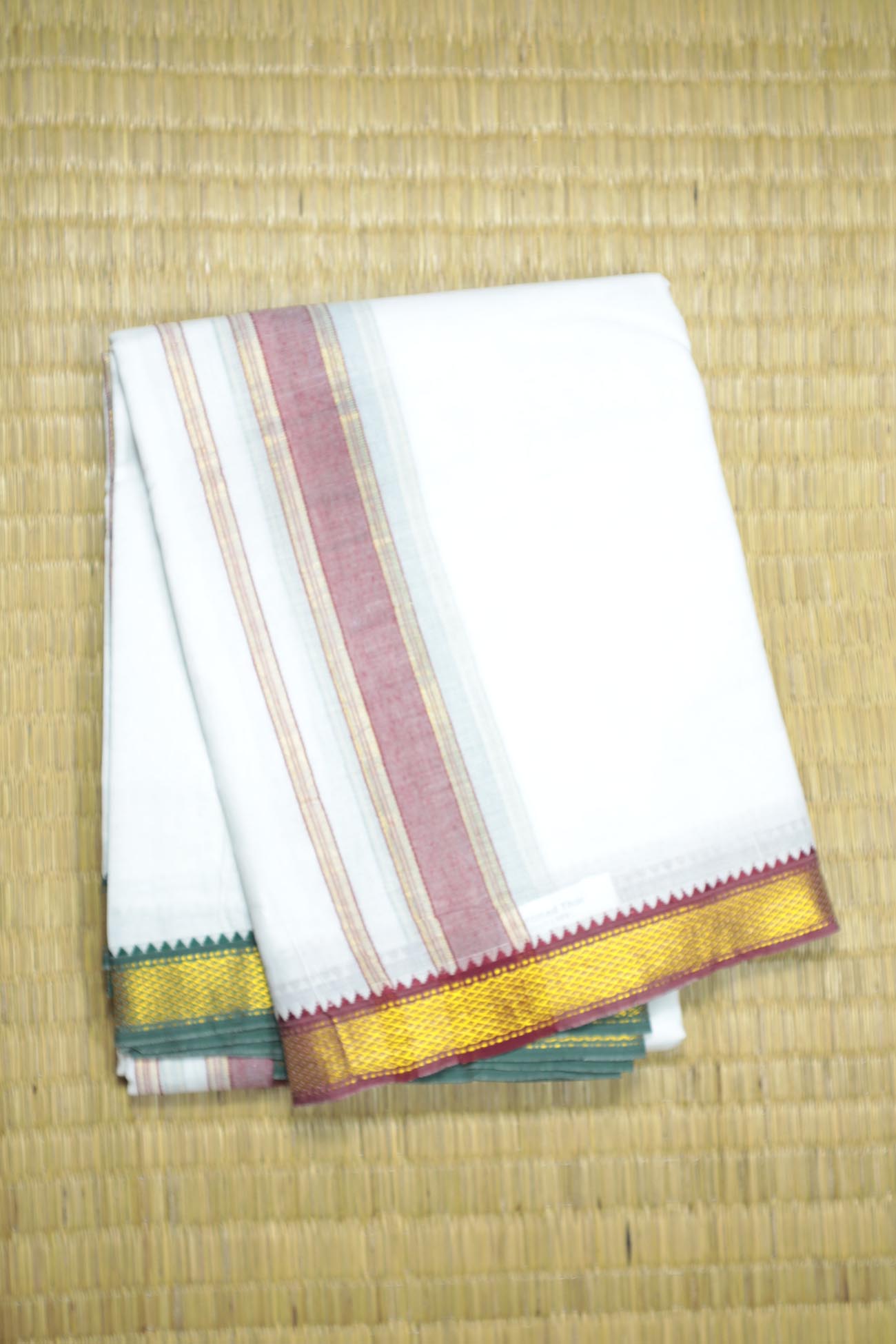 white-mayil-kan-dhotis-106-dht000211-a