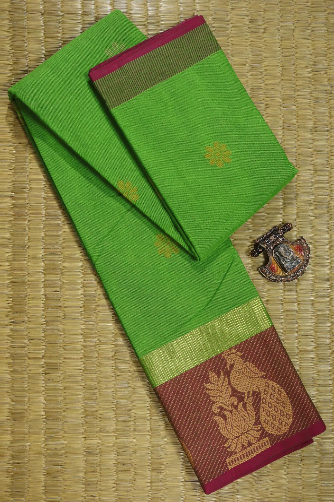 lime-green-peacock-grand-border-sarees-gb000479-a