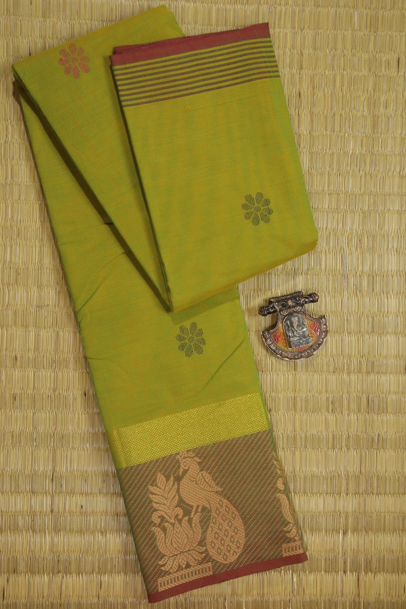 yellow-green-peacock-grand-border-sarees-gb000485-a