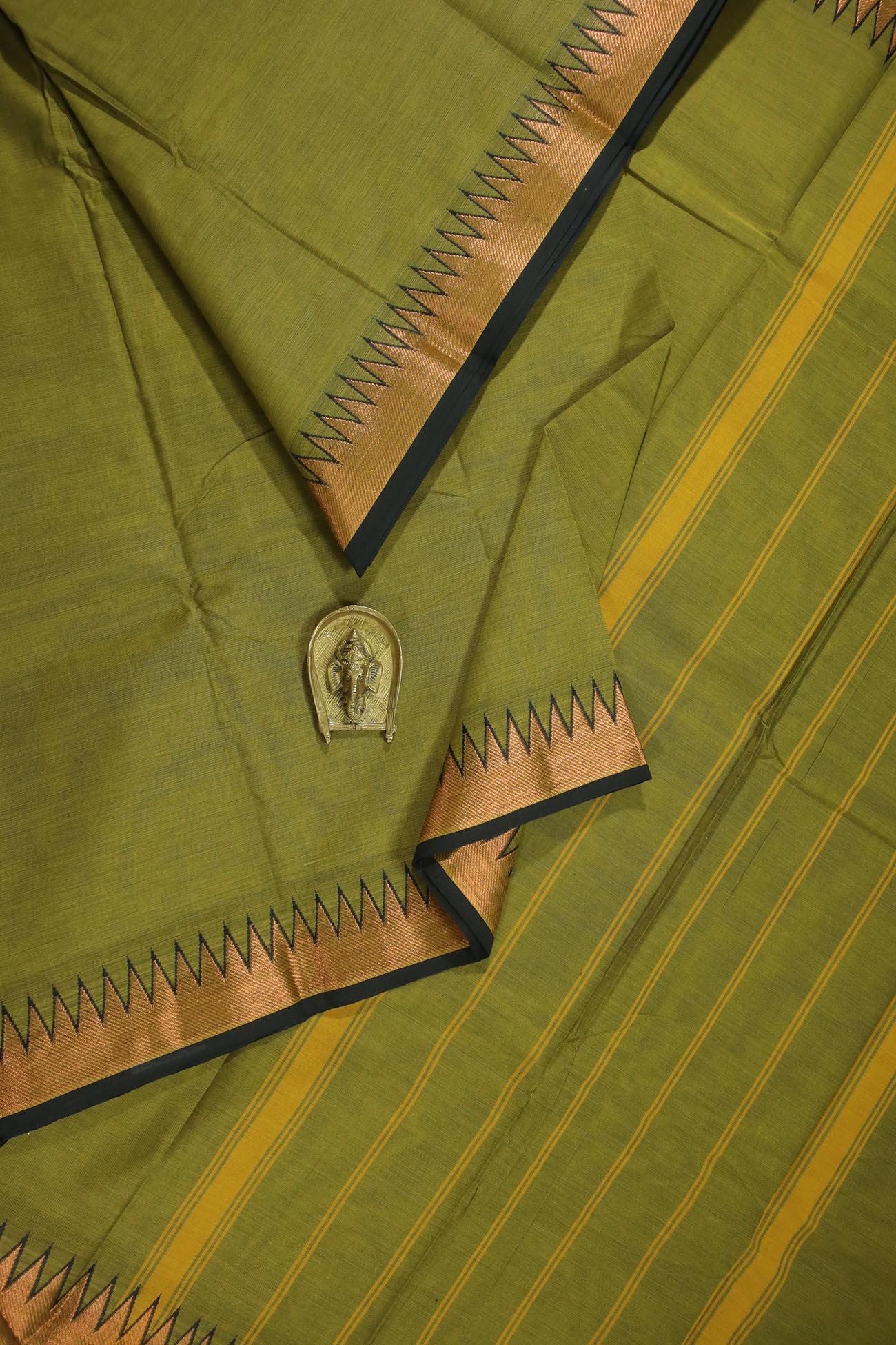 green-temple-grand-chettinad-sarees-gc000440-a