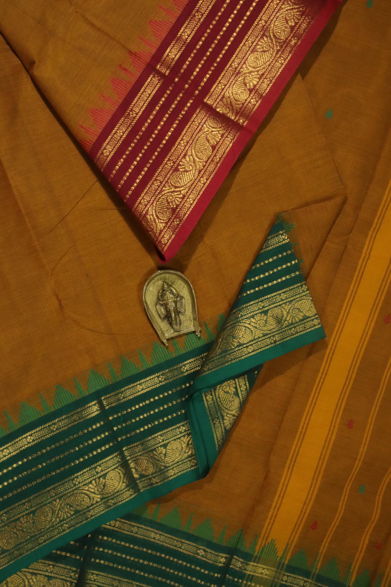 brown-temple-grand-chettinad-sarees-gc001054-a