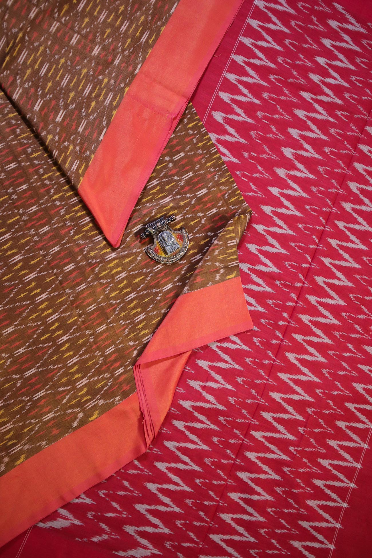 goldenrod-ikat-pochampally-sarees-is001118-a