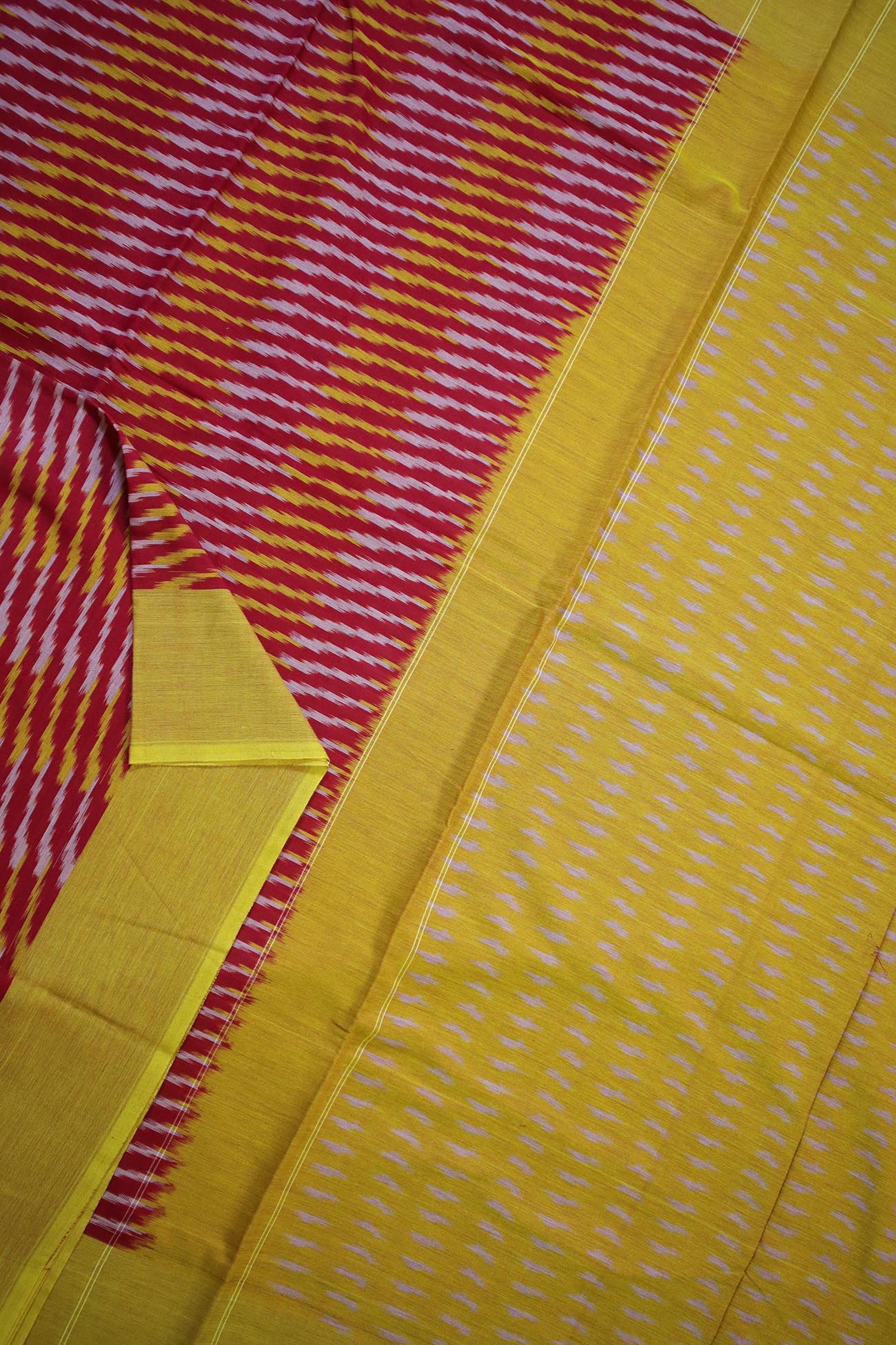 red-ikat-pochampally-sarees-is001130-b