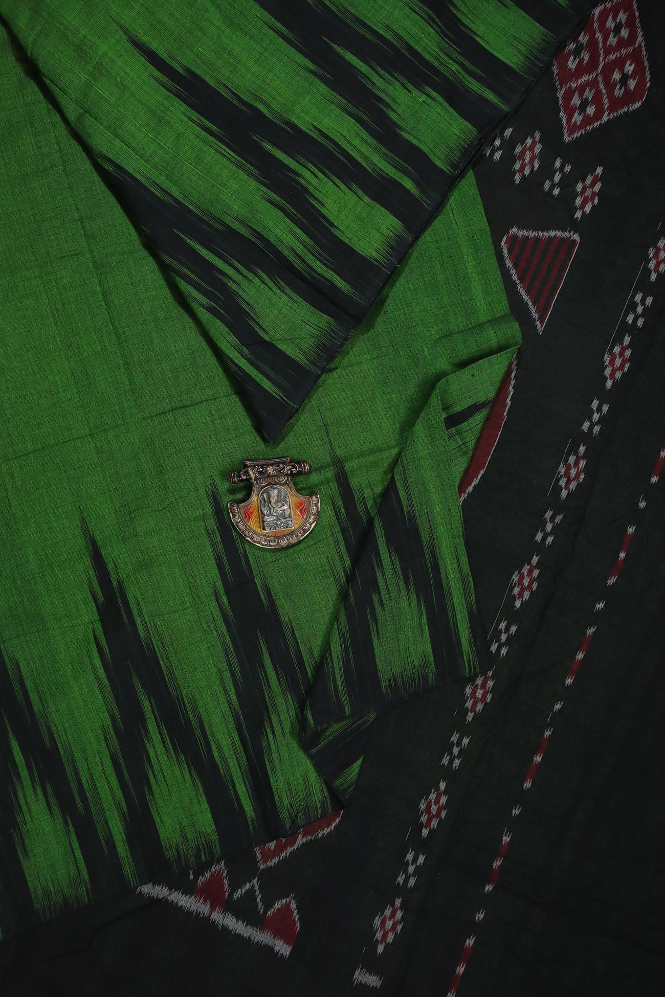 green-temple-pochampally-sarees-is001315-a