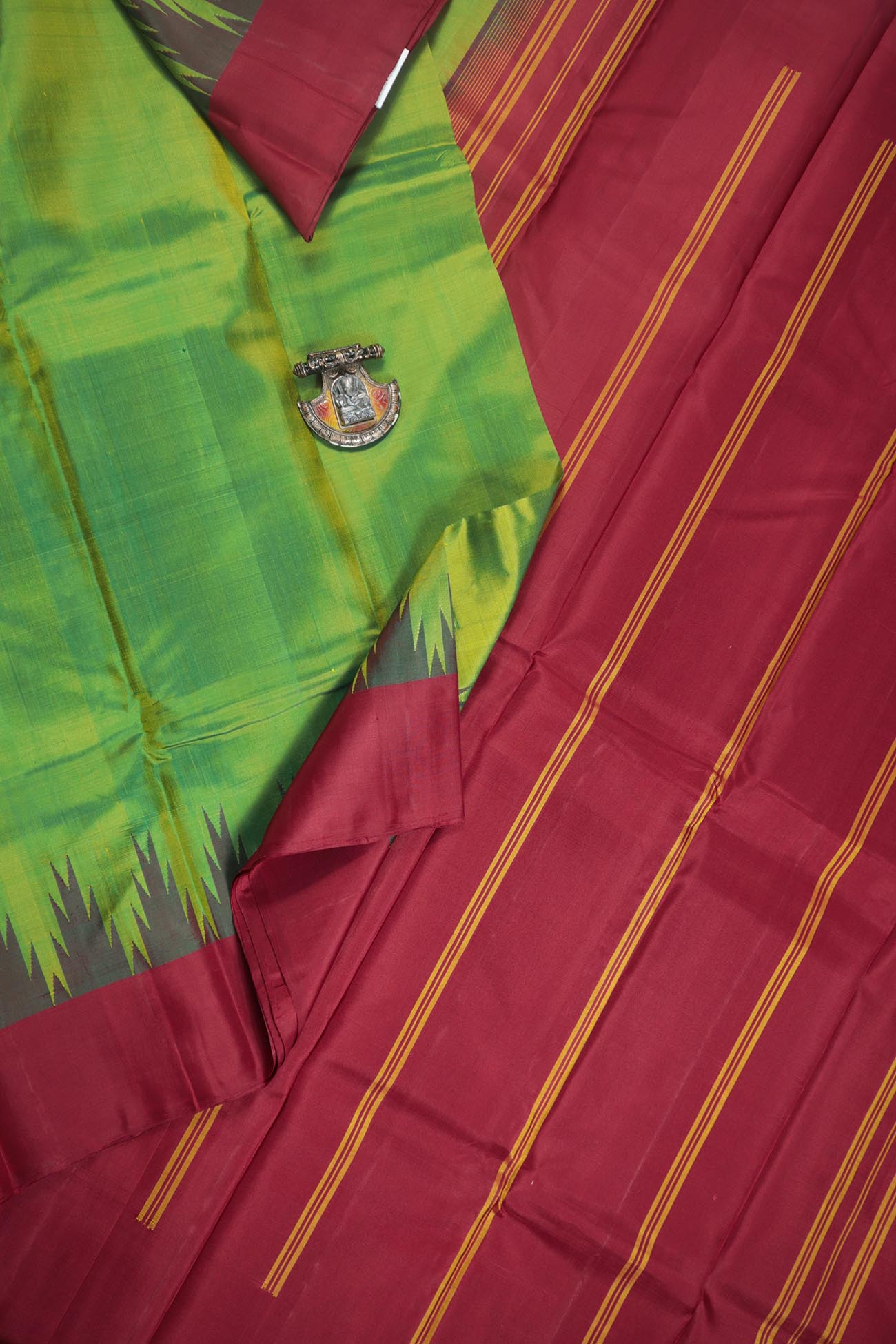 olive-drab-temple-kanchipuram-silk-sarees-kss000059-a