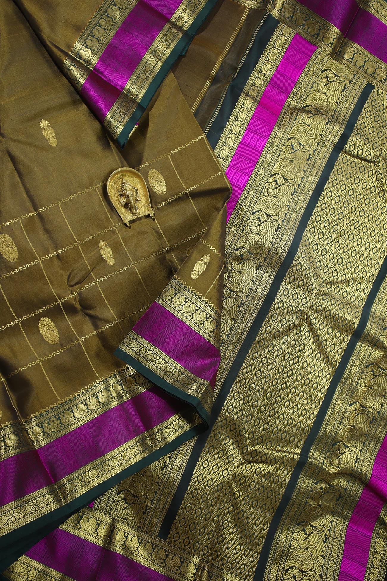 dark-goldenrod-peacock-kanchipuram-silk-sarees-kss000183-b