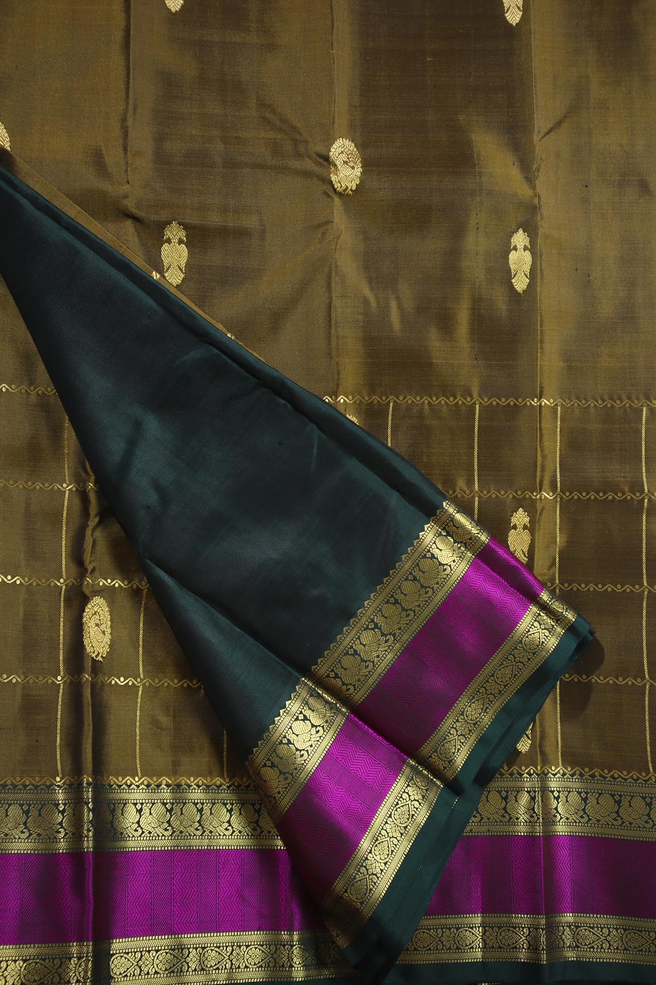 dark-goldenrod-peacock-kanchipuram-silk-sarees-kss000183-e