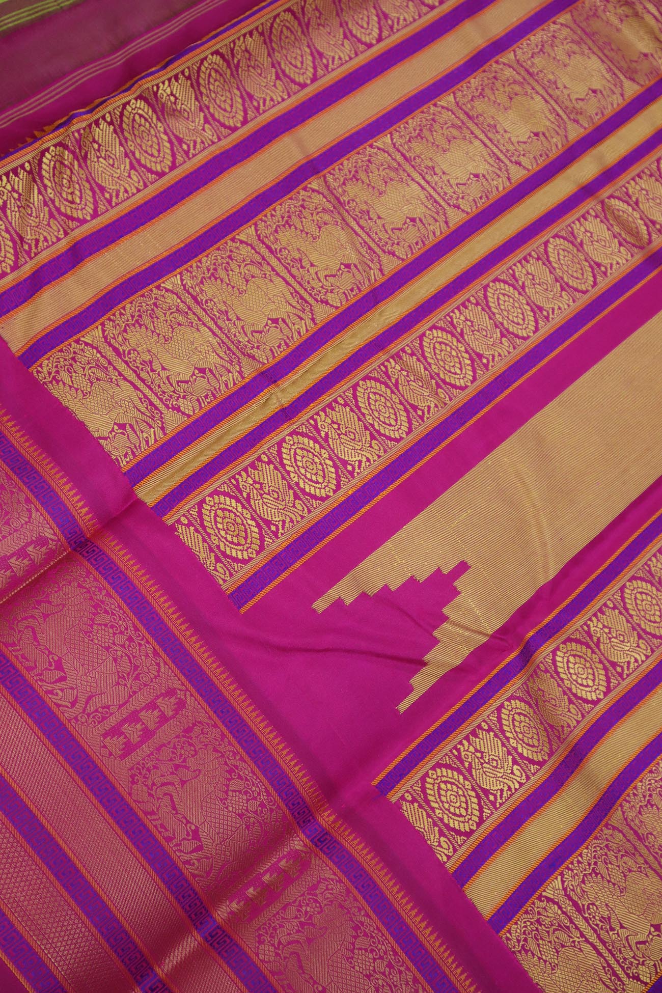 light-green-temple-kanchipuram-silk-sarees-kss000525-e