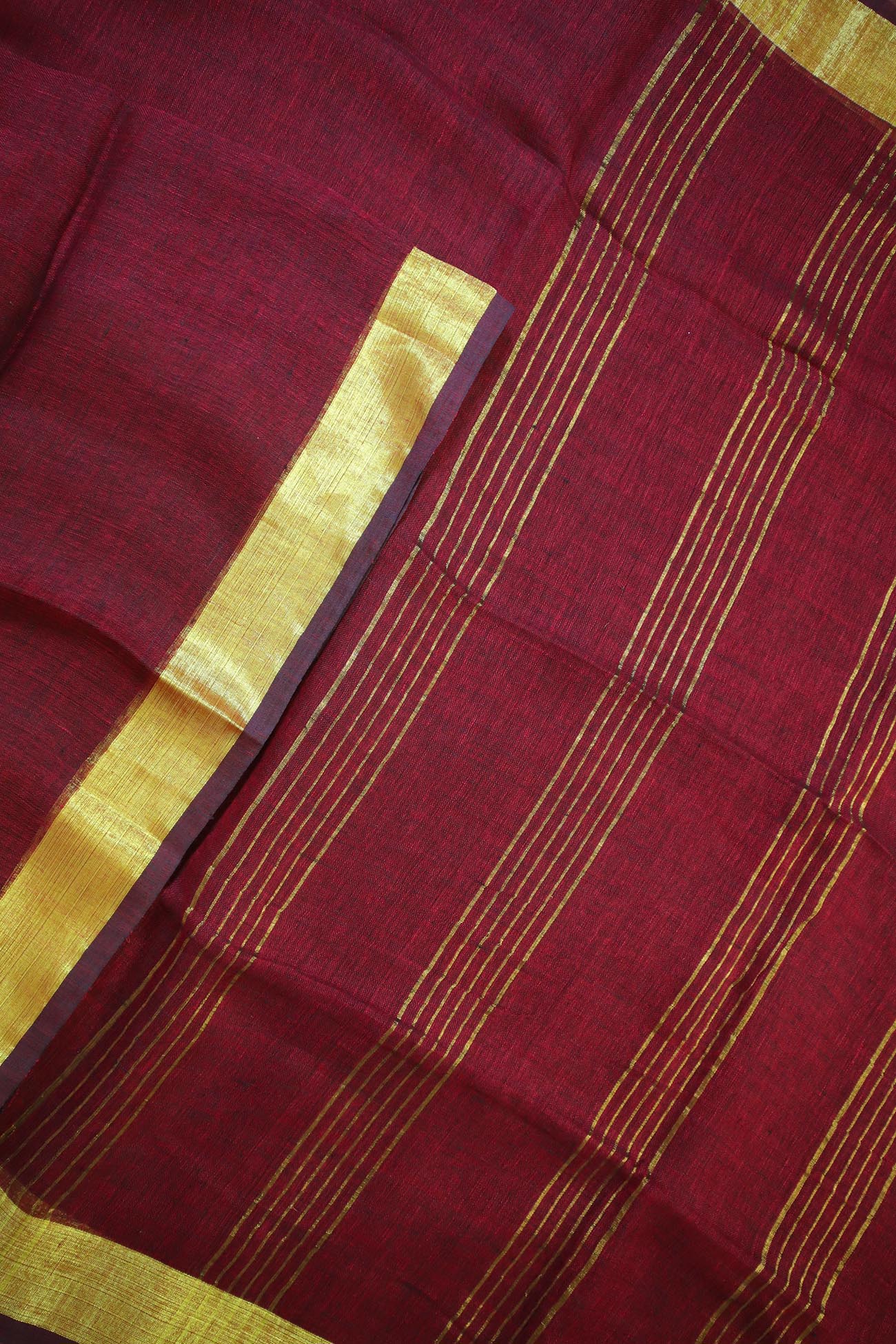 maroon-no-design-linen-jamdani-sarees-lnj000596-b