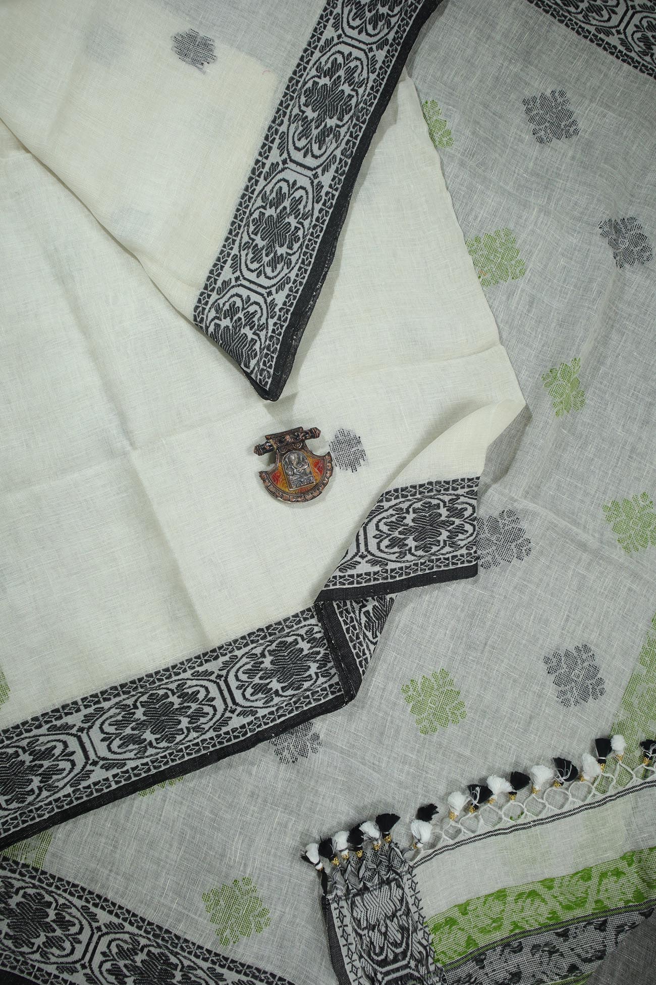 white-flower-linen-jamdani-sarees-lnj000672-a