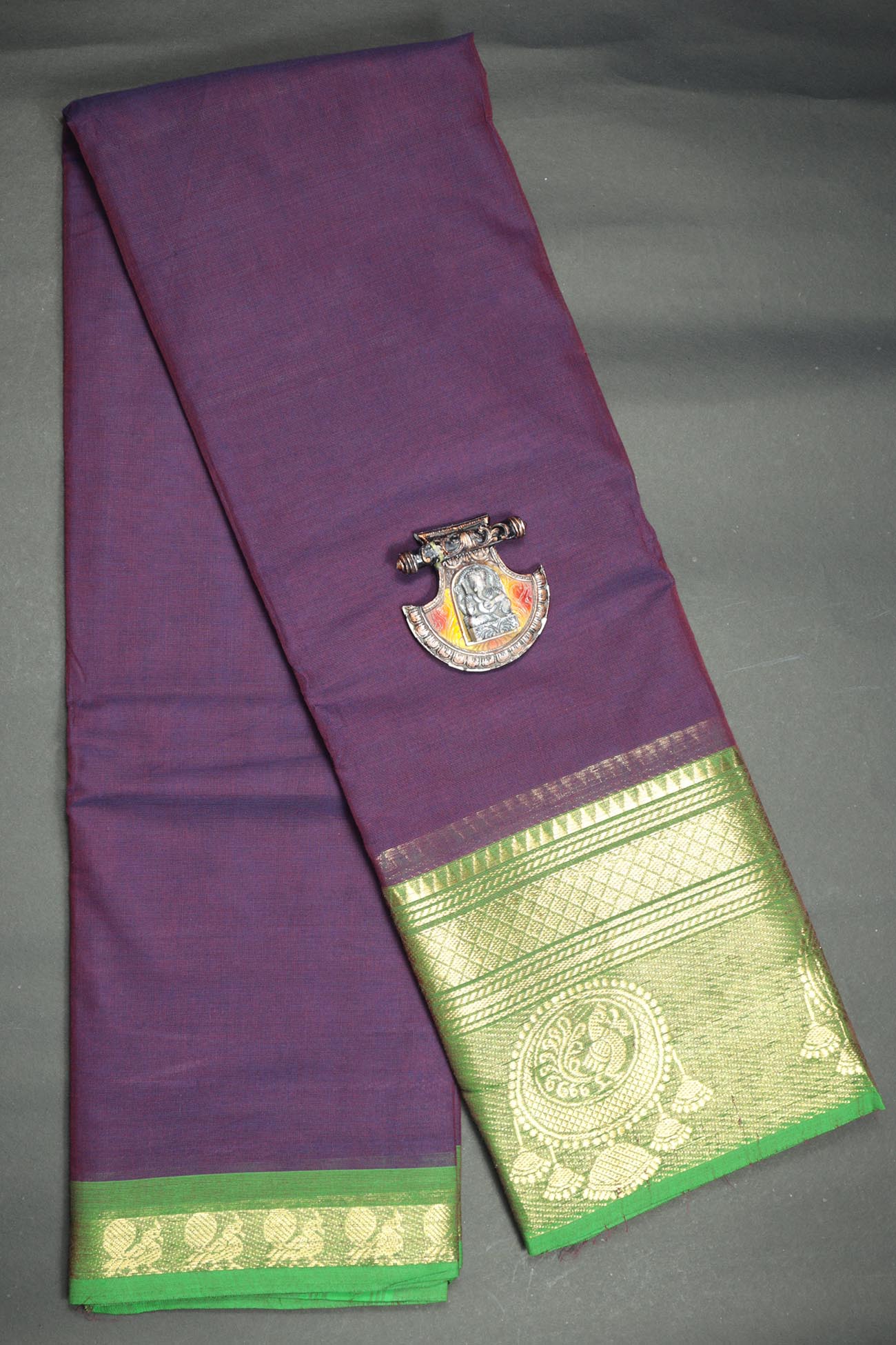 dark-magenta-jimikki-kammal-malarkodi-sarees-mk004112-a