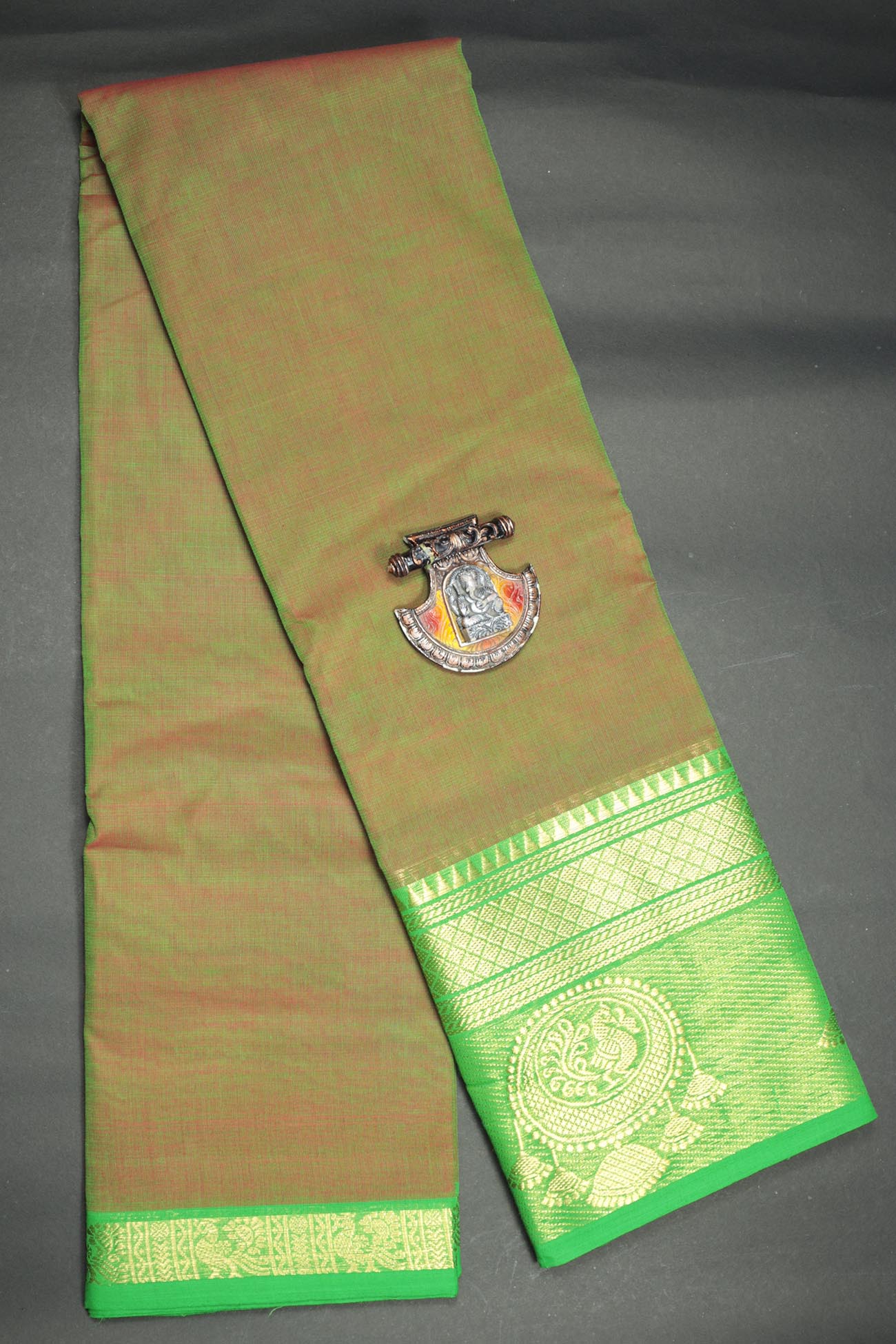 olive-drab-jimikki-kammal-malarkodi-sarees-mk004119-a