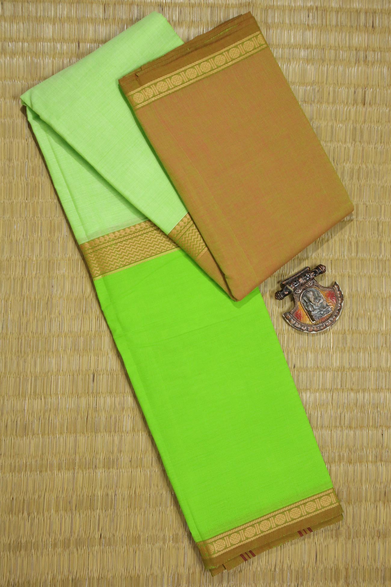 light-green-muppagam-malarkodi-sarees-mk006808-a