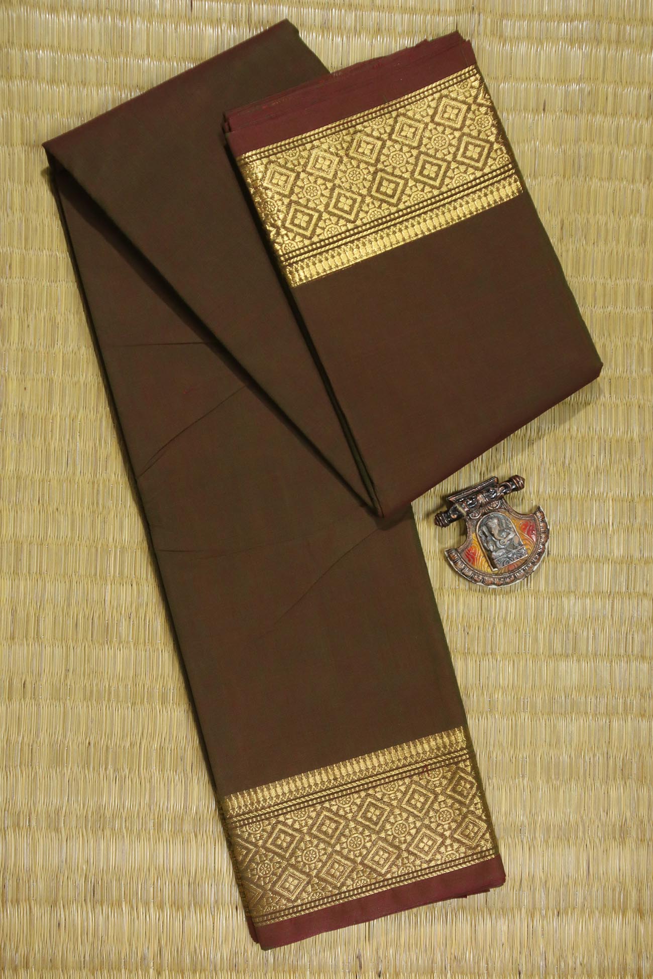 brown-flower-malarkodi-sarees-mk006855-a