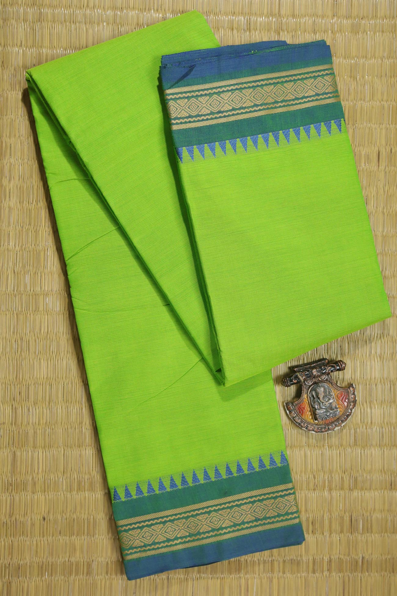 pale-green-temple-malarkodi-sarees-mk007231-a