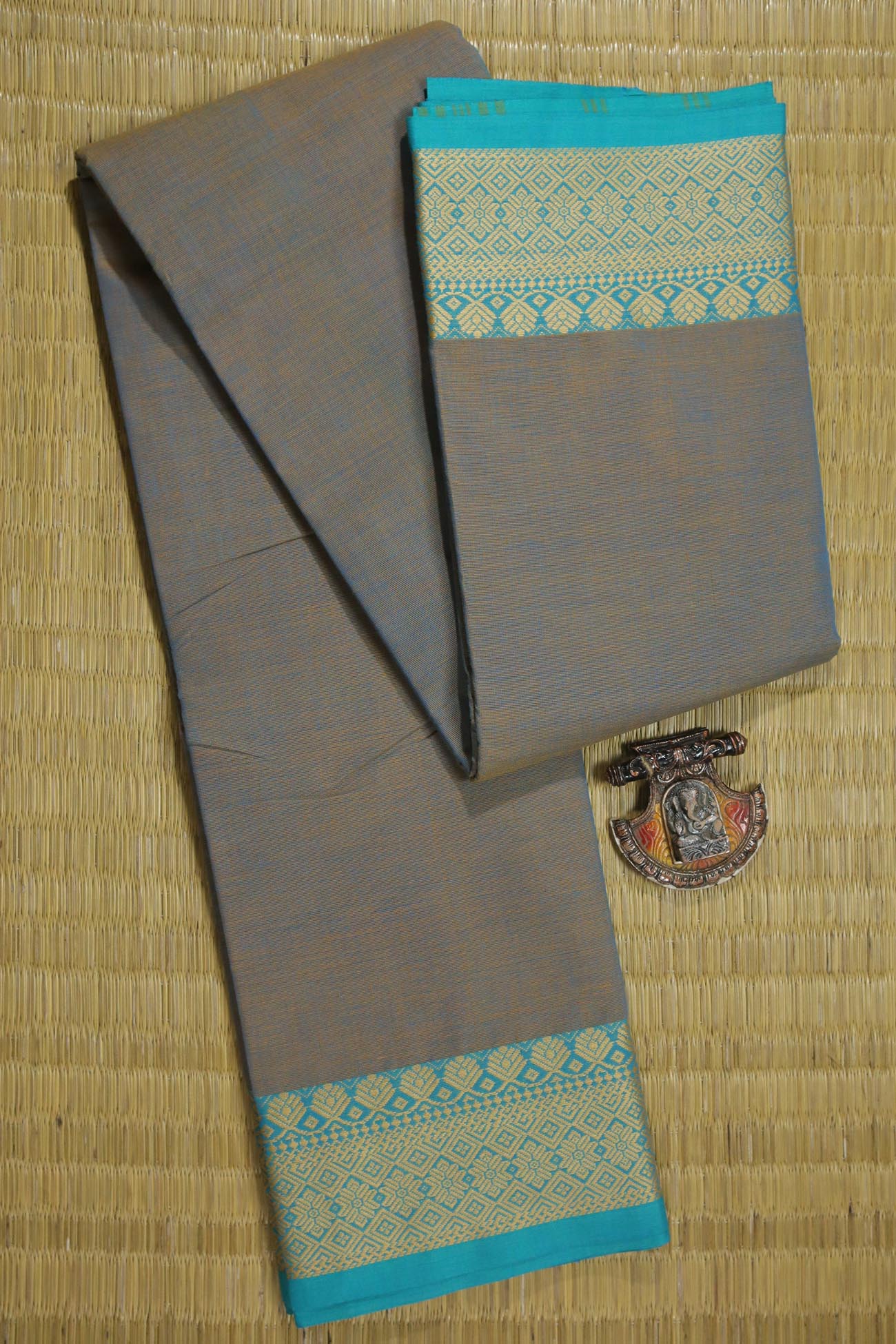 slate-blue-flower-malarkodi-sarees-mk007294-a