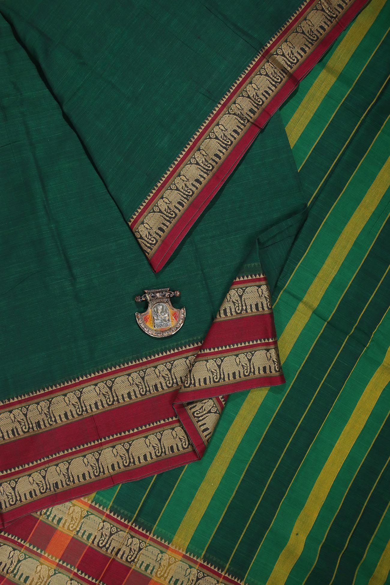 dark-green-elephant-narayanpet-sarees-pk001725-a