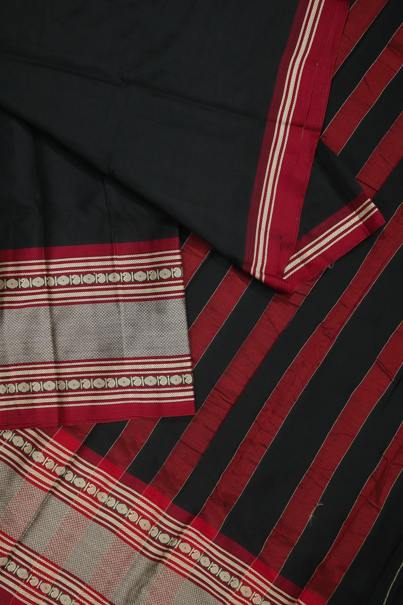 black-ruthratcham-narayanpet-sarees-pk002002-b