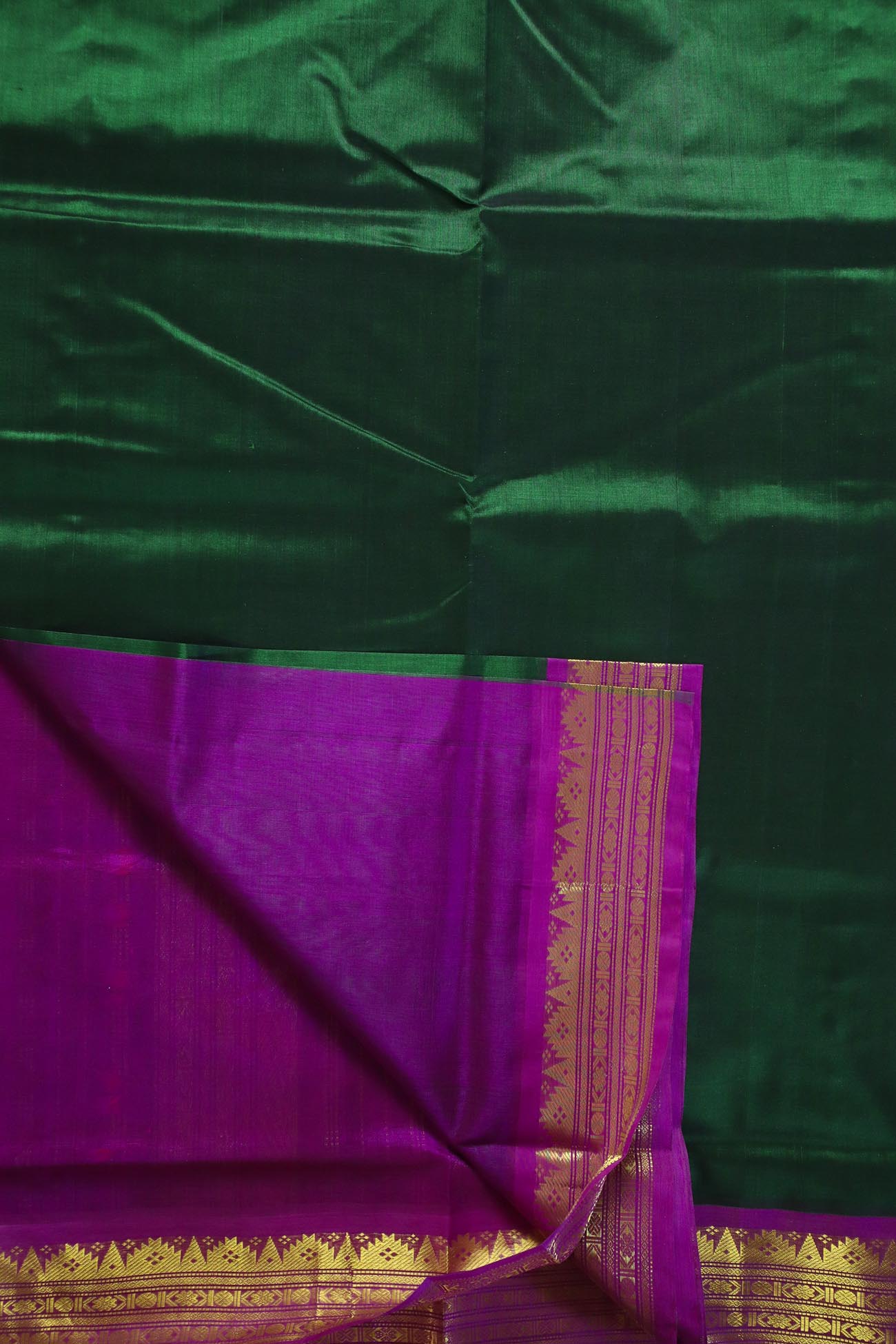 dark-green-temple-cotton-silk-sarees-sc002048-b