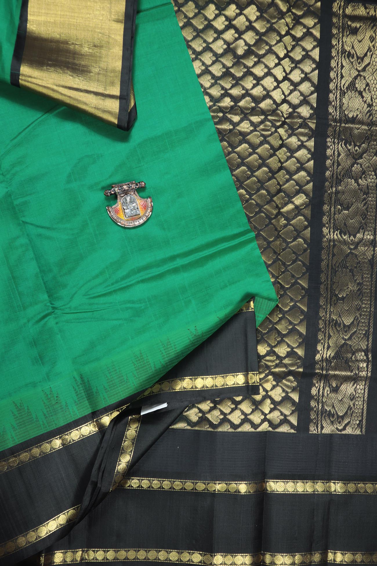 dark-green-temple-cotton-silk-sarees-sc002056-a