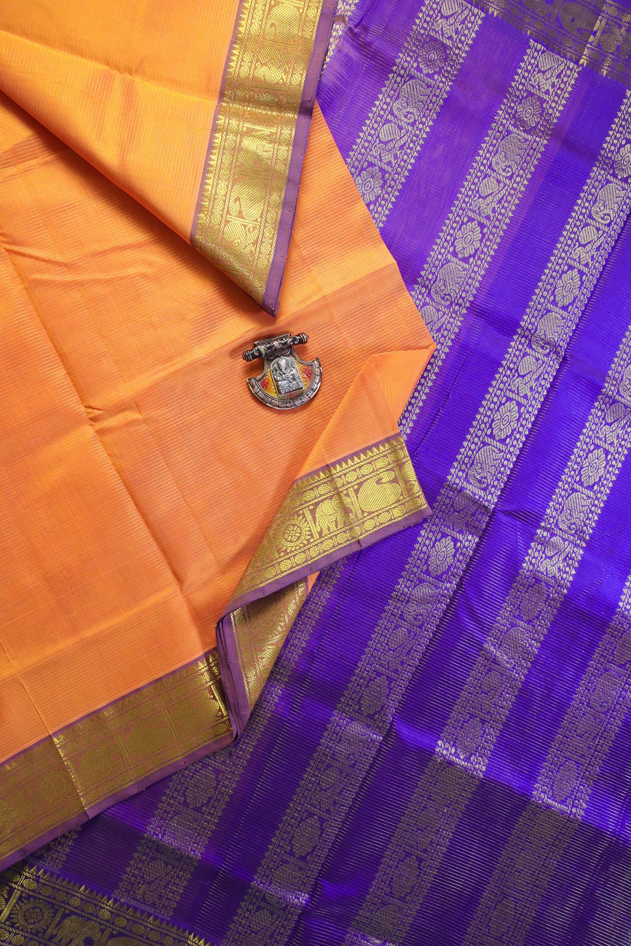 dark-orange-vaira-oosi-diamond-needle-cotton-silk-sarees-sc002092-a