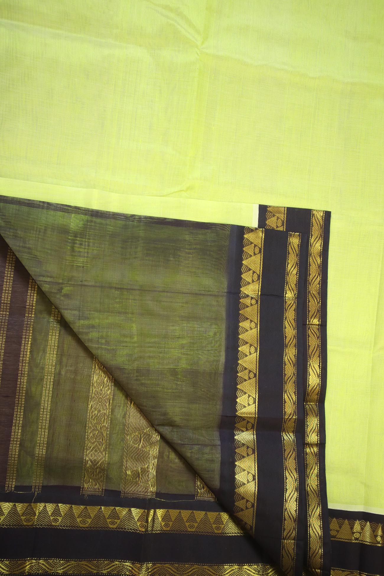 light-green-temple-cotton-silk-sarees-sc002322-c