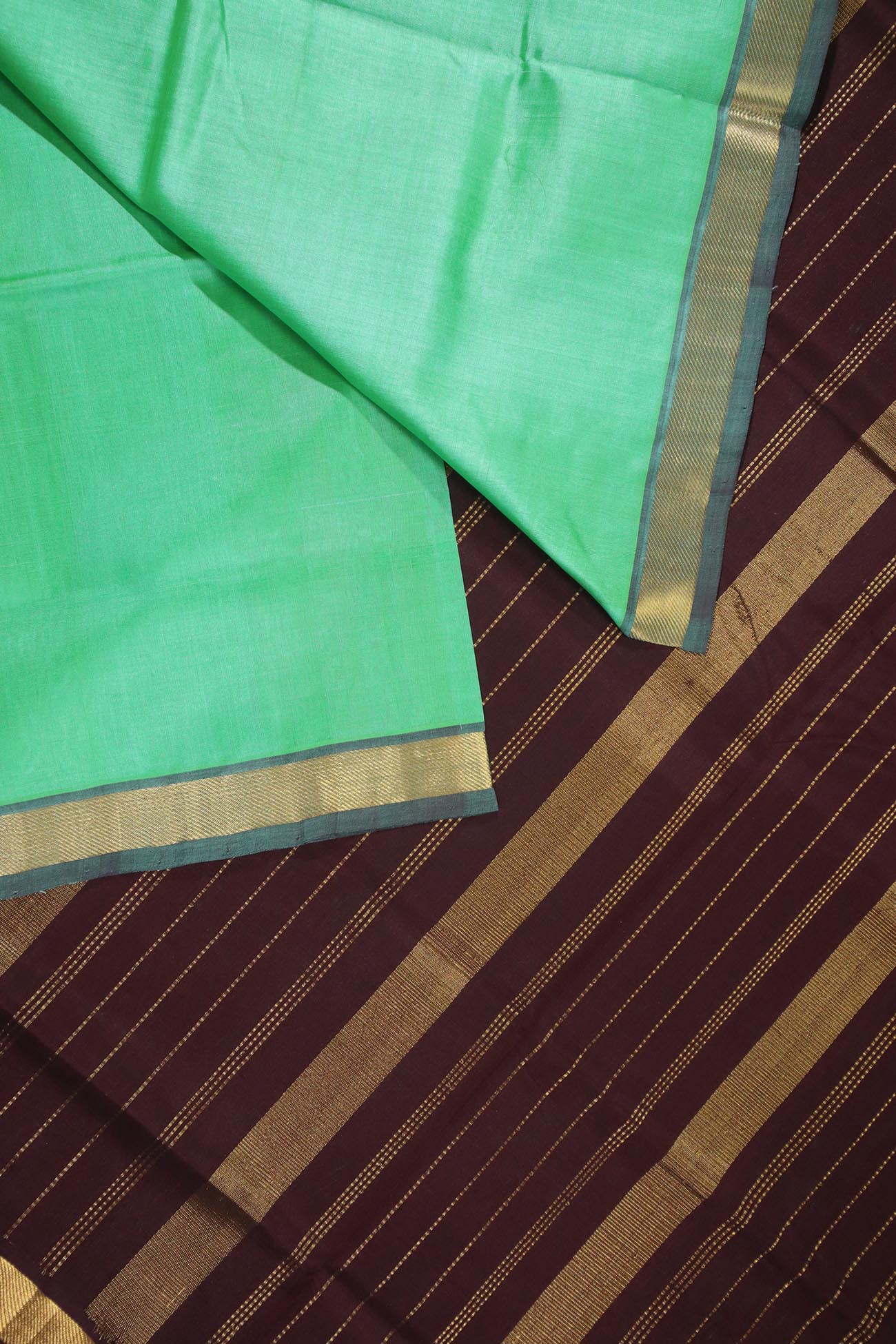 green-bavanji-border-cotton-silk-sarees-sc002626-d