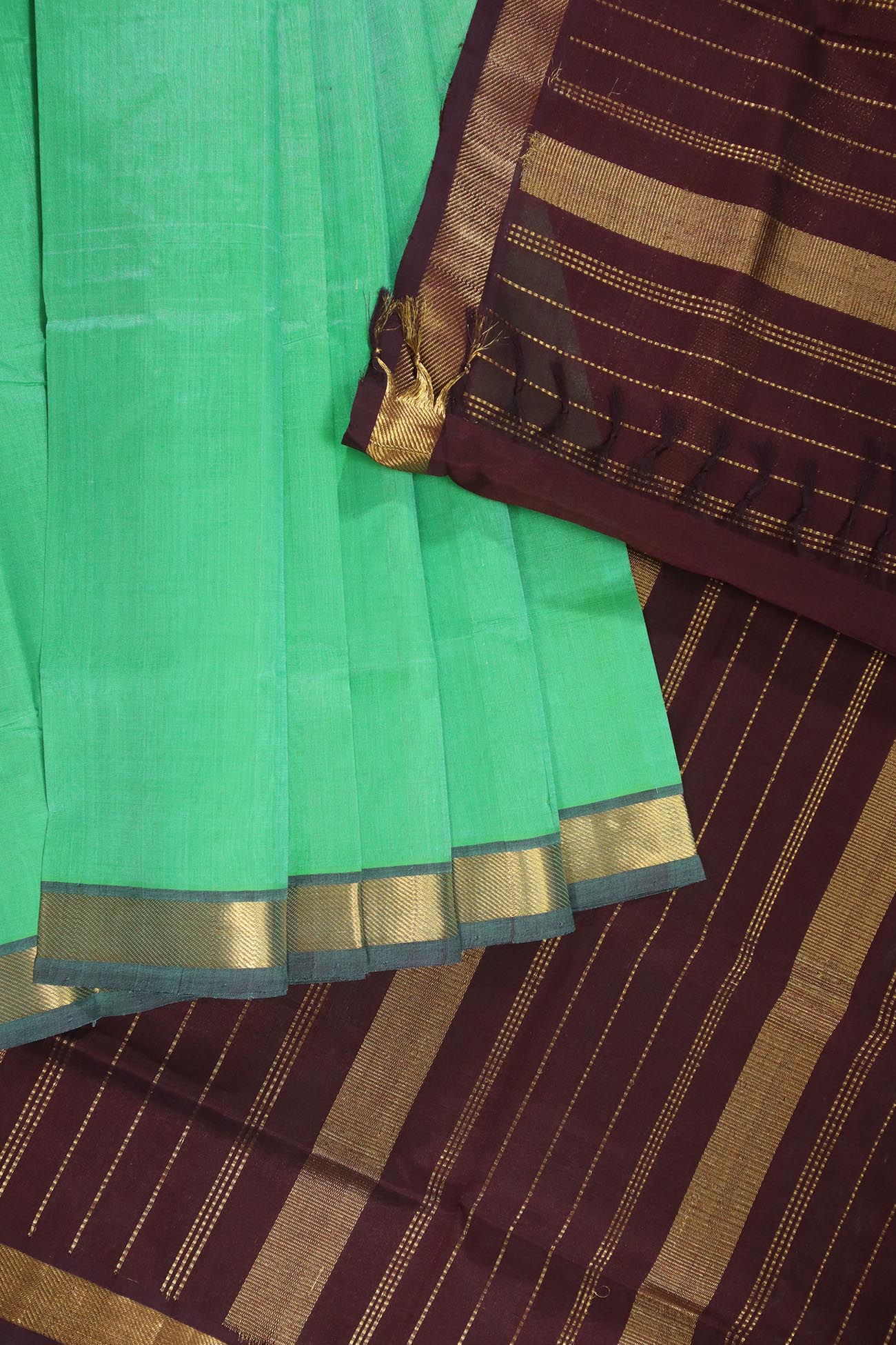 green-bavanji-border-cotton-silk-sarees-sc002626-f