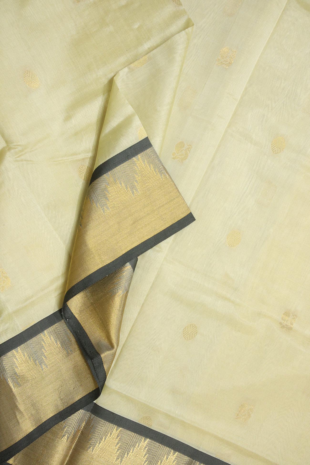 white-vaira-oosi-diamond-needle-cotton-silk-sarees-sc002694-e