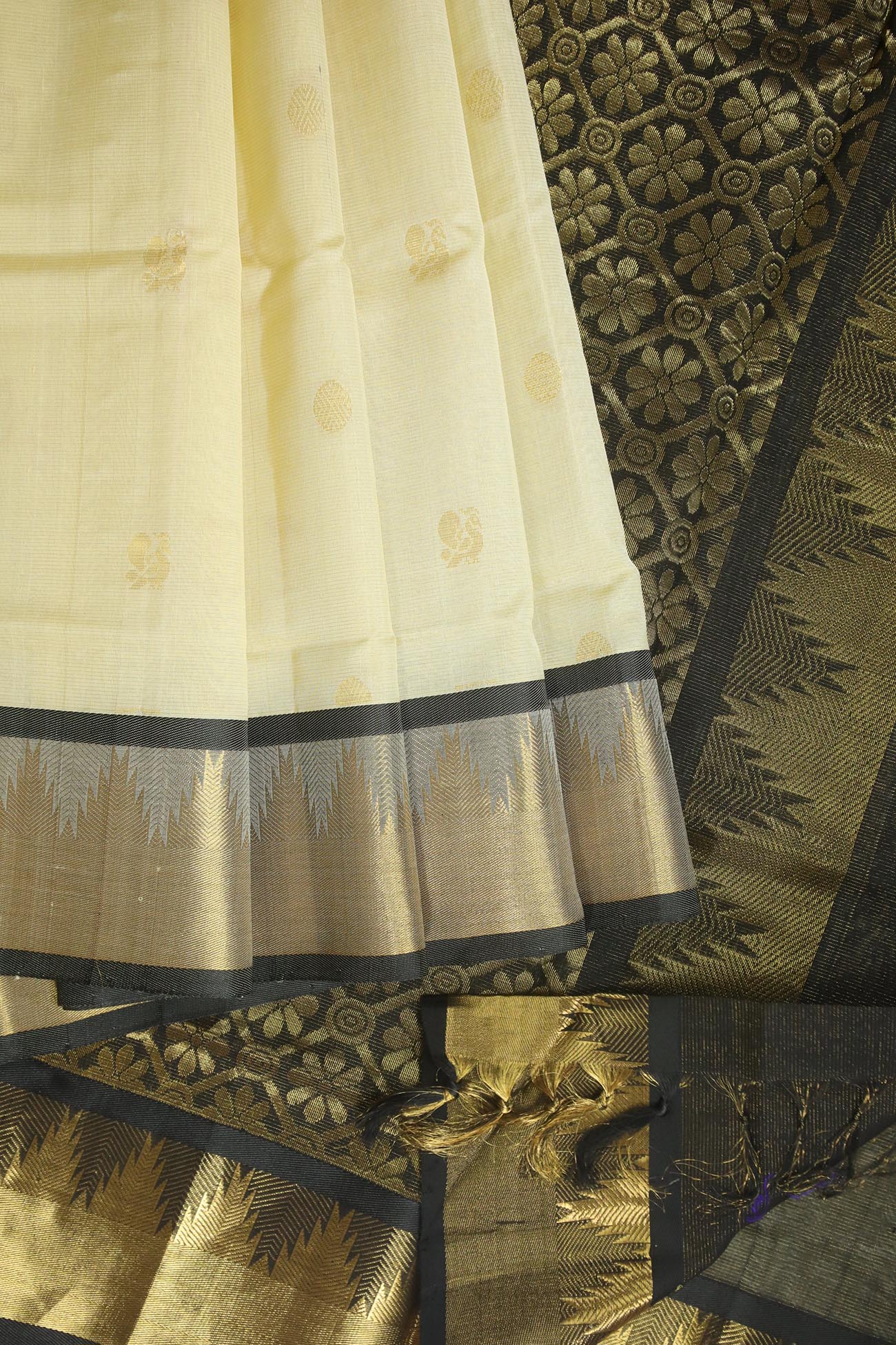 beige-vaira-oosi-diamond-needle-cotton-silk-sarees-sc002695-f