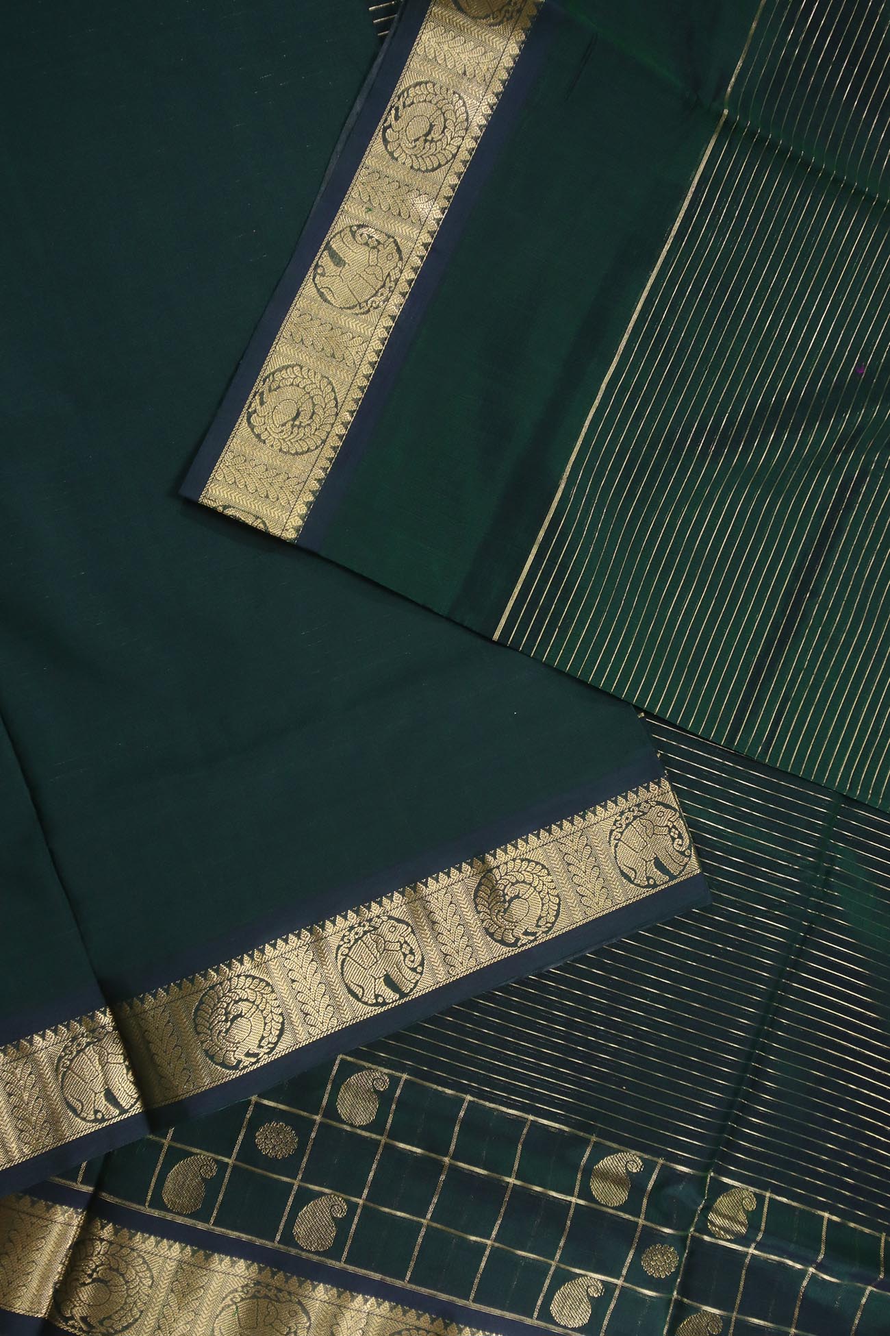 dark-green-vaira-oosi-diamond-needle-cotton-silk-sarees-sc002712-f