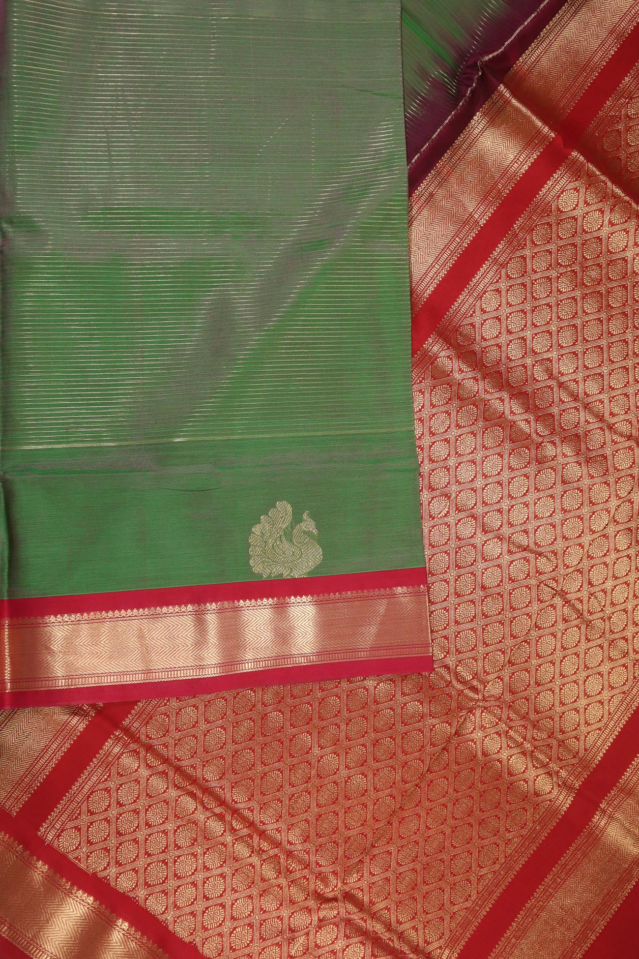 green-vaira-oosi-diamond-needle-cotton-silk-sarees-sc002713-b