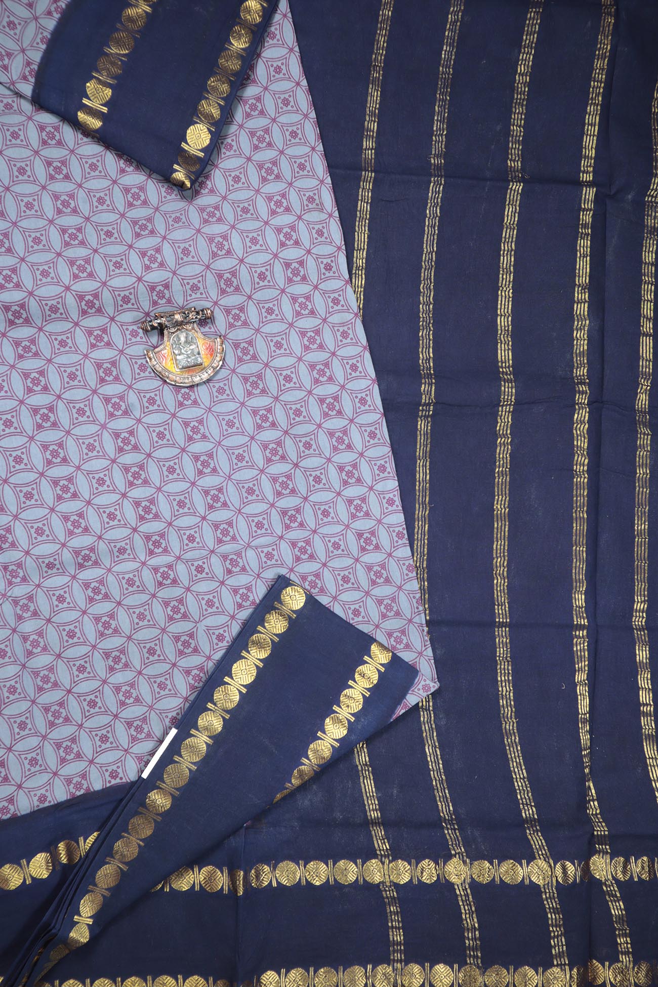 gray-ruthratcham-madurai-sungudi-sarees-ss004308-a