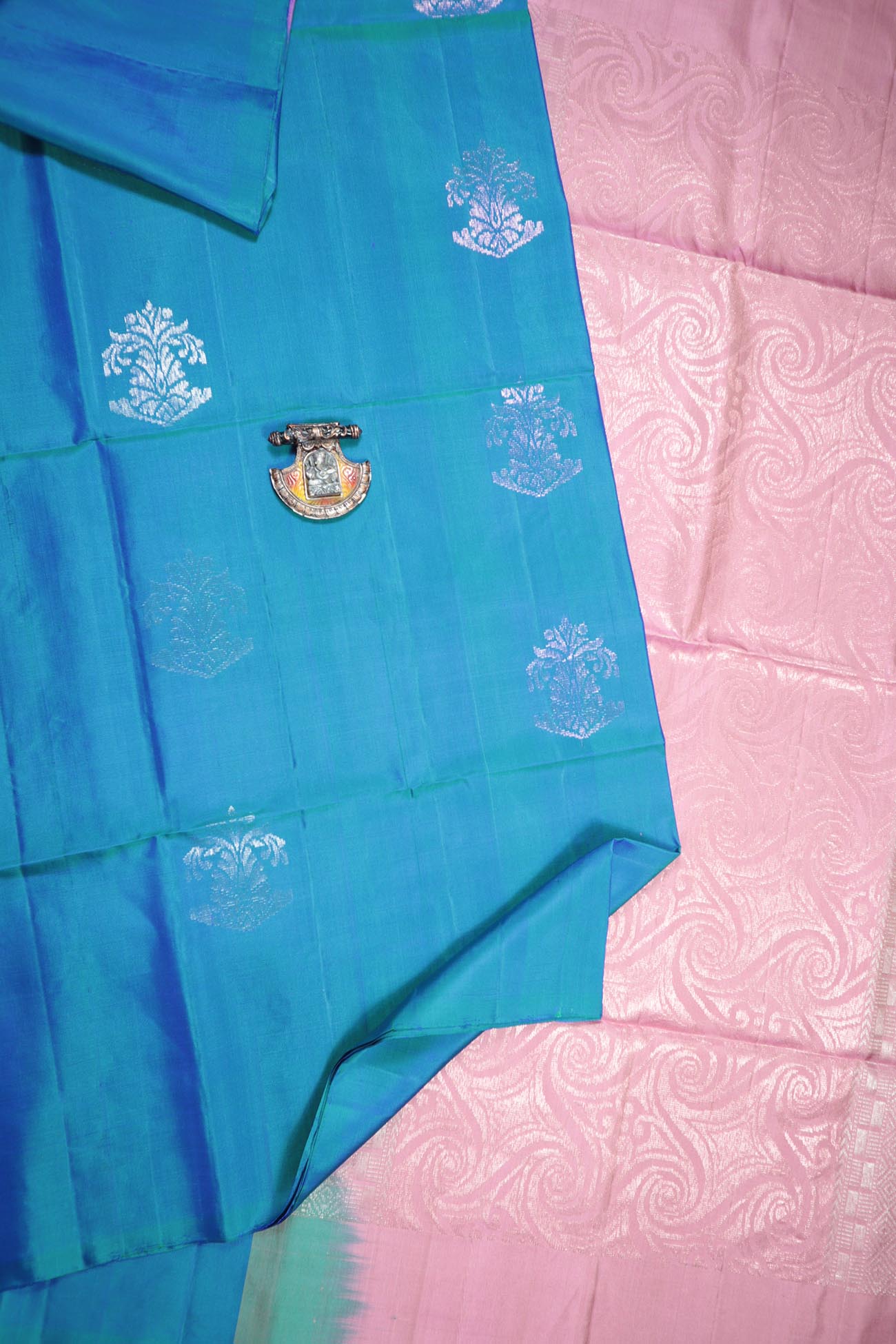 blue-flower-soft-silk-sarees-sss000046-b