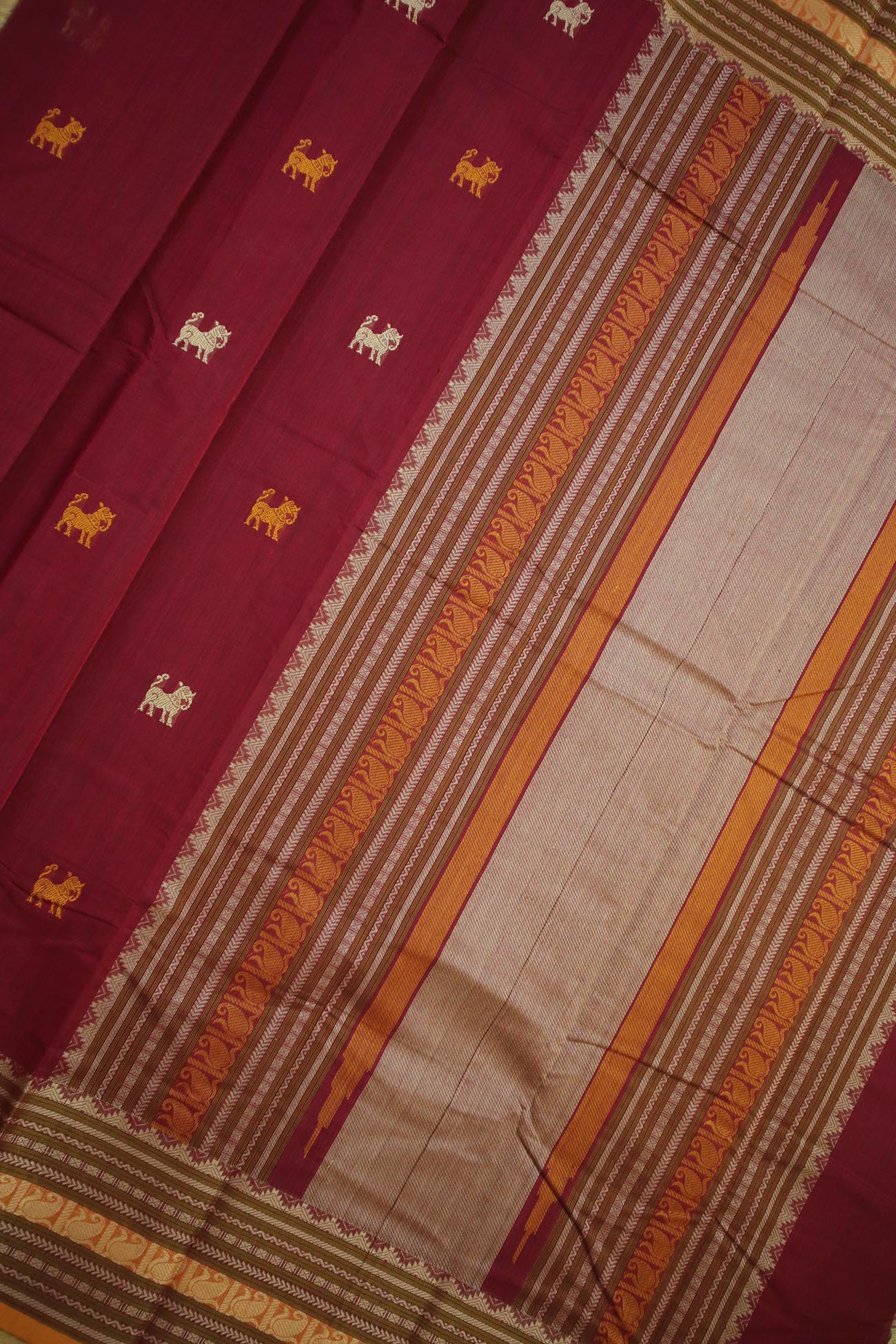 maroon-yazhi-kanchi-cotton-sarees-uu004393-b