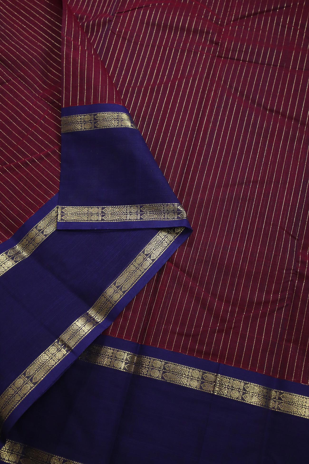 purple-fish-kanchi-cotton-sarees-uu004959-b