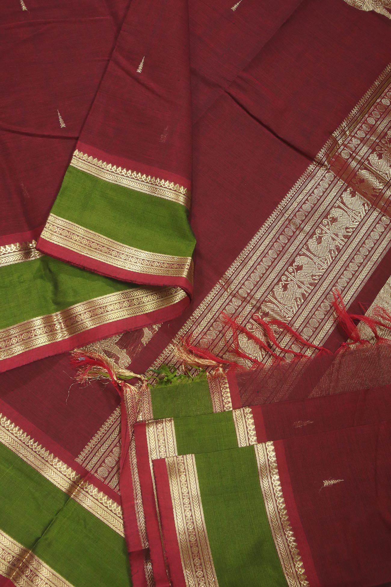 maroon-rain-drops-mallimokku-kanchi-cotton-sarees-uu005178-g