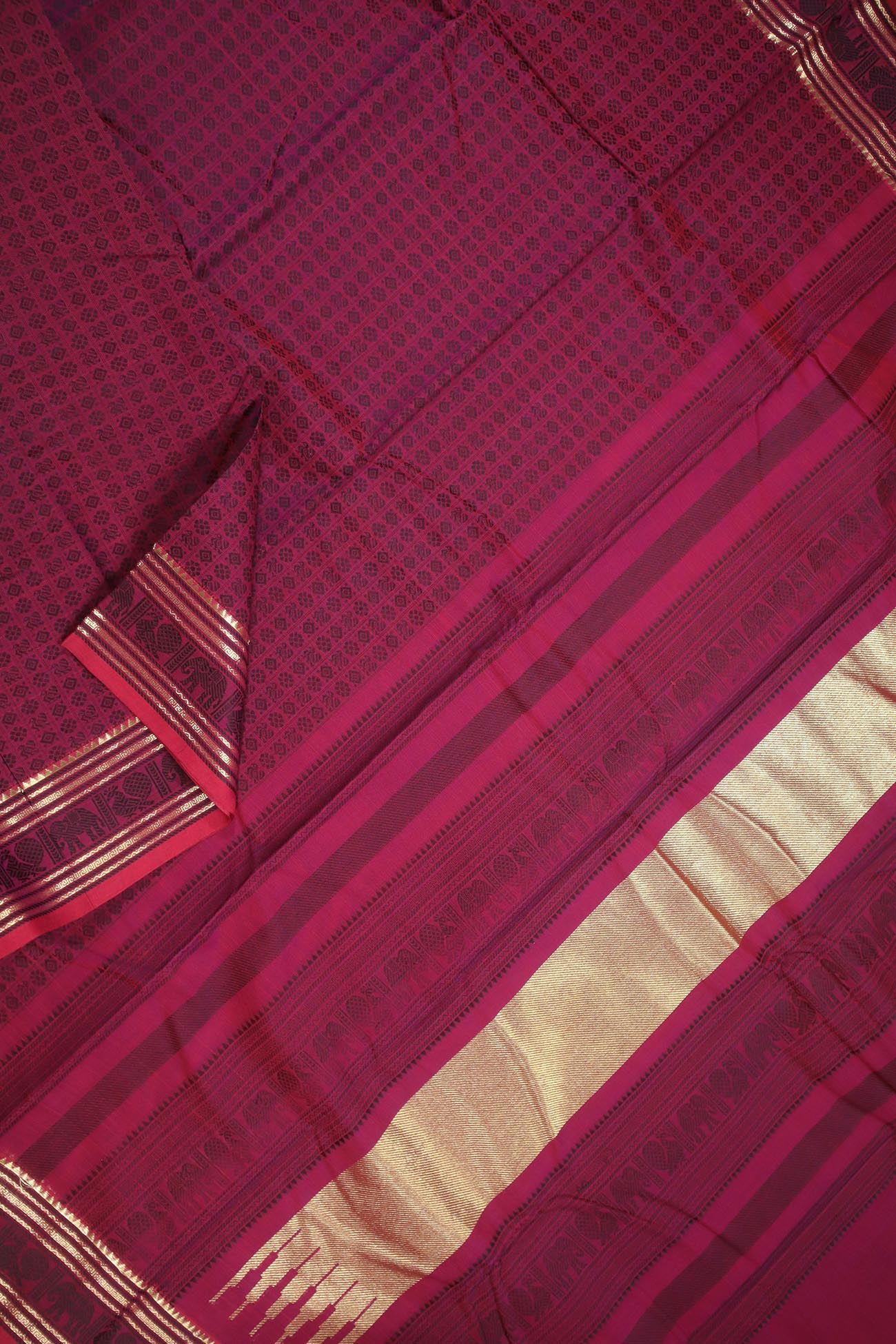 dark-magenta-twenty-thousand-butta-kanchi-cotton-sarees-uu005299-b