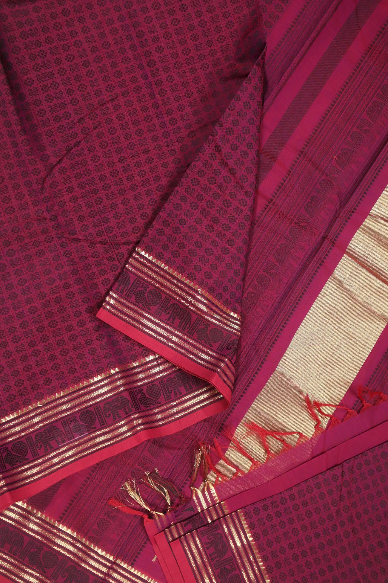 dark-magenta-twenty-thousand-butta-kanchi-cotton-sarees-uu005299-d