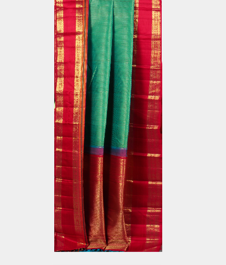 Peacock Blue Handwoven Kanjivaram Silk Saree T1718122