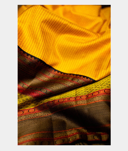 Yellow  Handwoven Kanjivaram Silk Saree T1879235