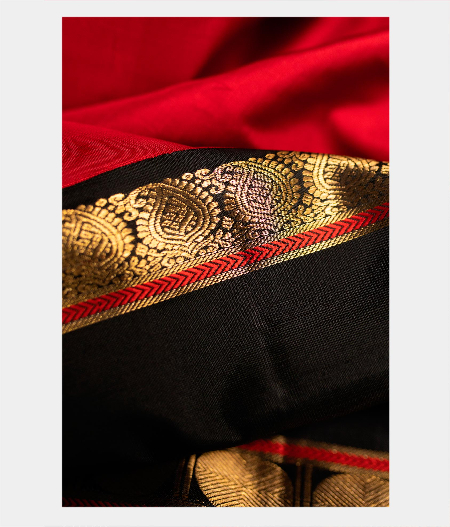 Red Handwoven Kanjivaram Silk Saree T1756252